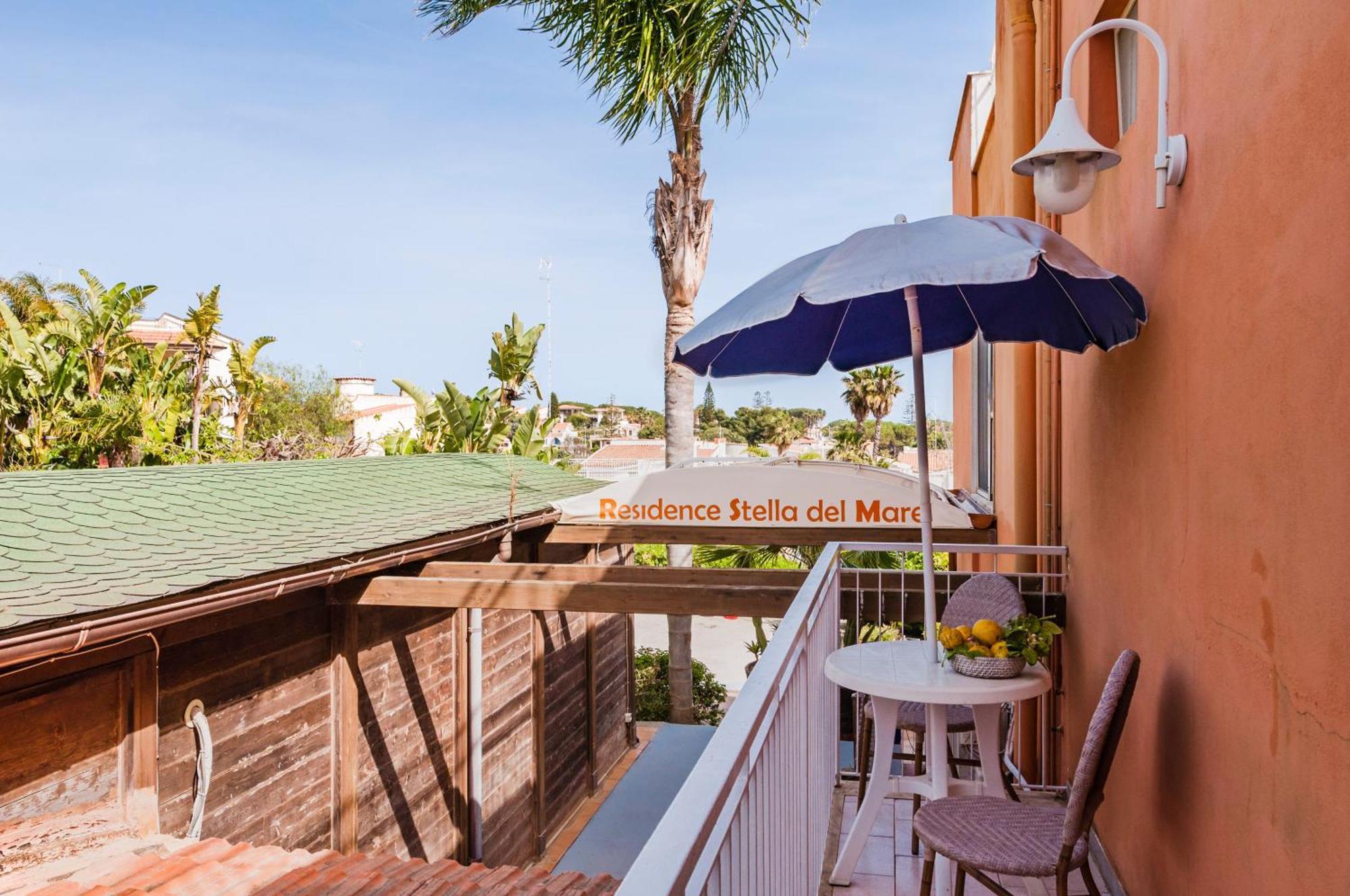 Studio Balcony